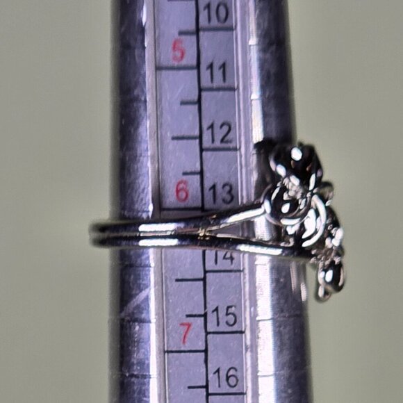 Three Plumeria Flower Ring Size 6.25 (NWOT) - Picture 5 of 5